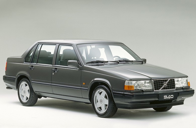 VOLVO 940 Mk II (944)