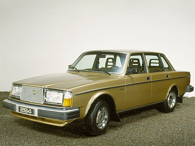 VOLVO 260 седан (P262, P264)