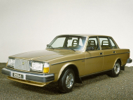 VOLVO 260 седан (P262, P264)