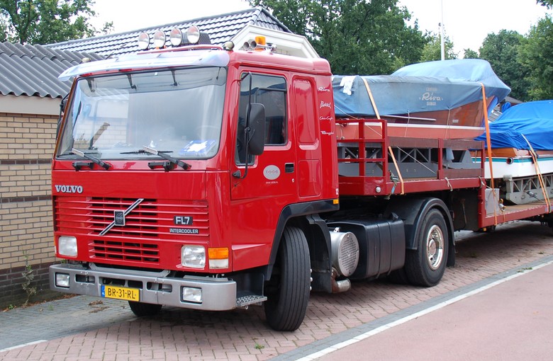 VOLVO FL 7