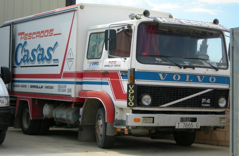 VOLVO F 4