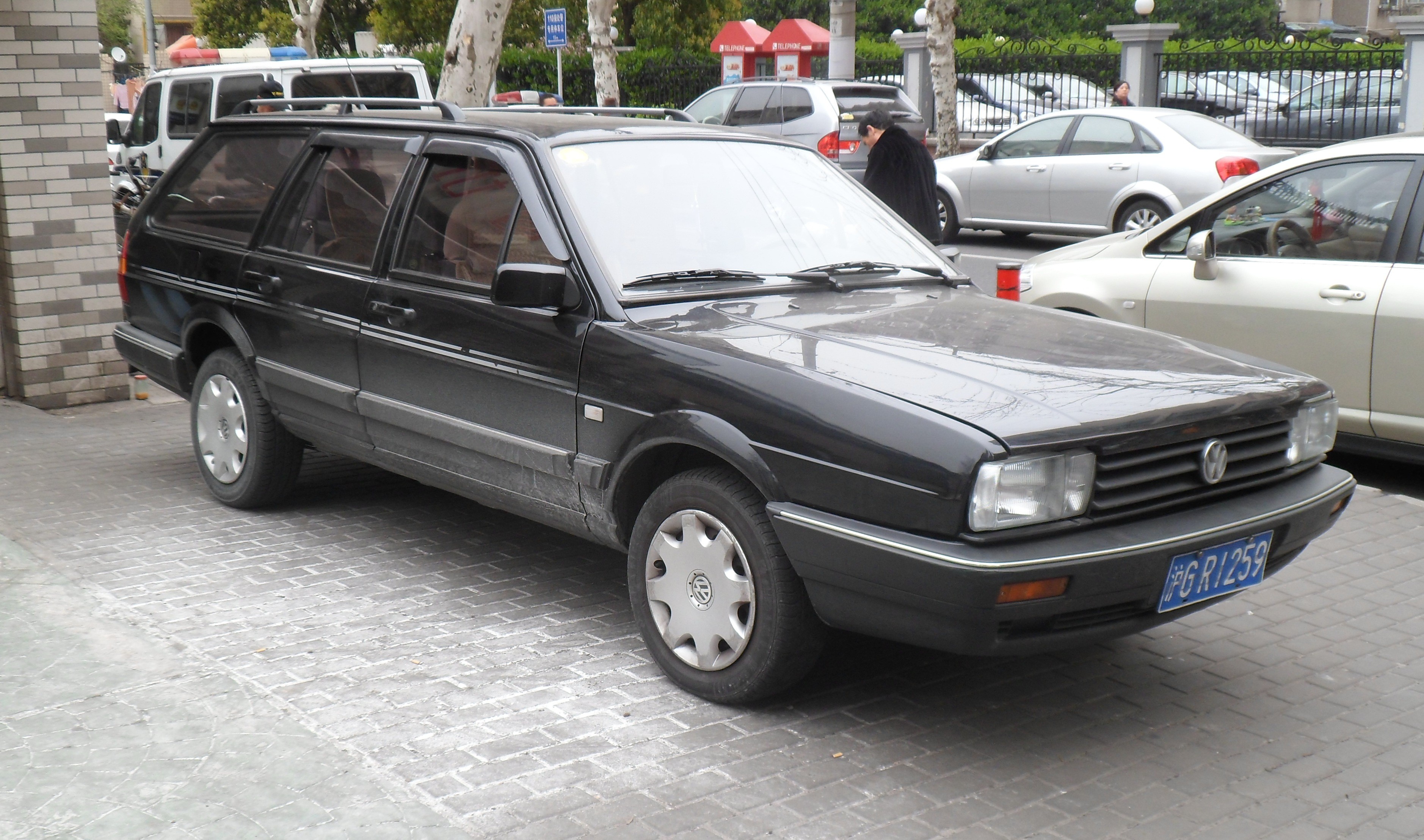 VW SANTANA Variant