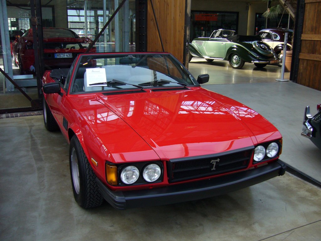 DE TOMASO LONGCHAMP кабриолет