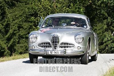 ALFA ROMEO 1750-2000 седан