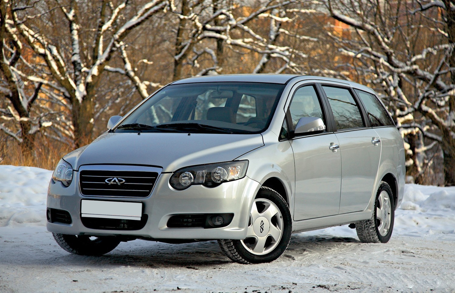 CHERY V5 MPV