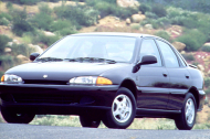DODGE COLT [USA] седан (US)