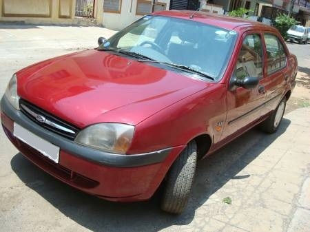 FORD IKON седан