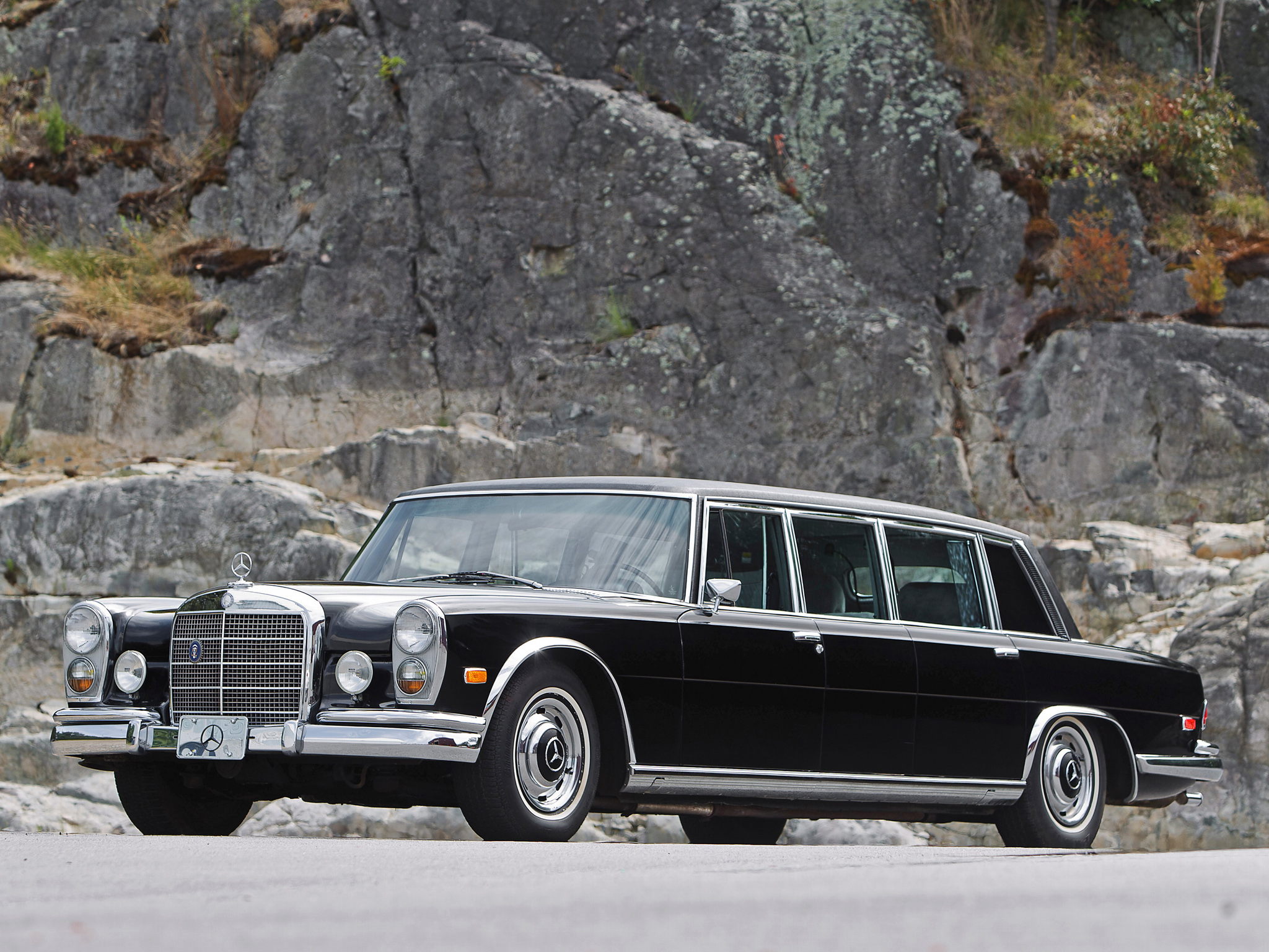 MERCEDES-BENZ PULLMANN седан (W100)