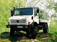 MERCEDES-BENZ UNIMOG
