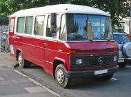 MERCEDES-BENZ O 309