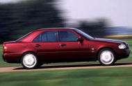 MERCEDES-BENZ C-CLASS седан (W202)