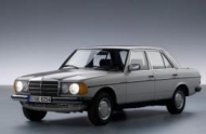 MERCEDES-BENZ седан (W123)