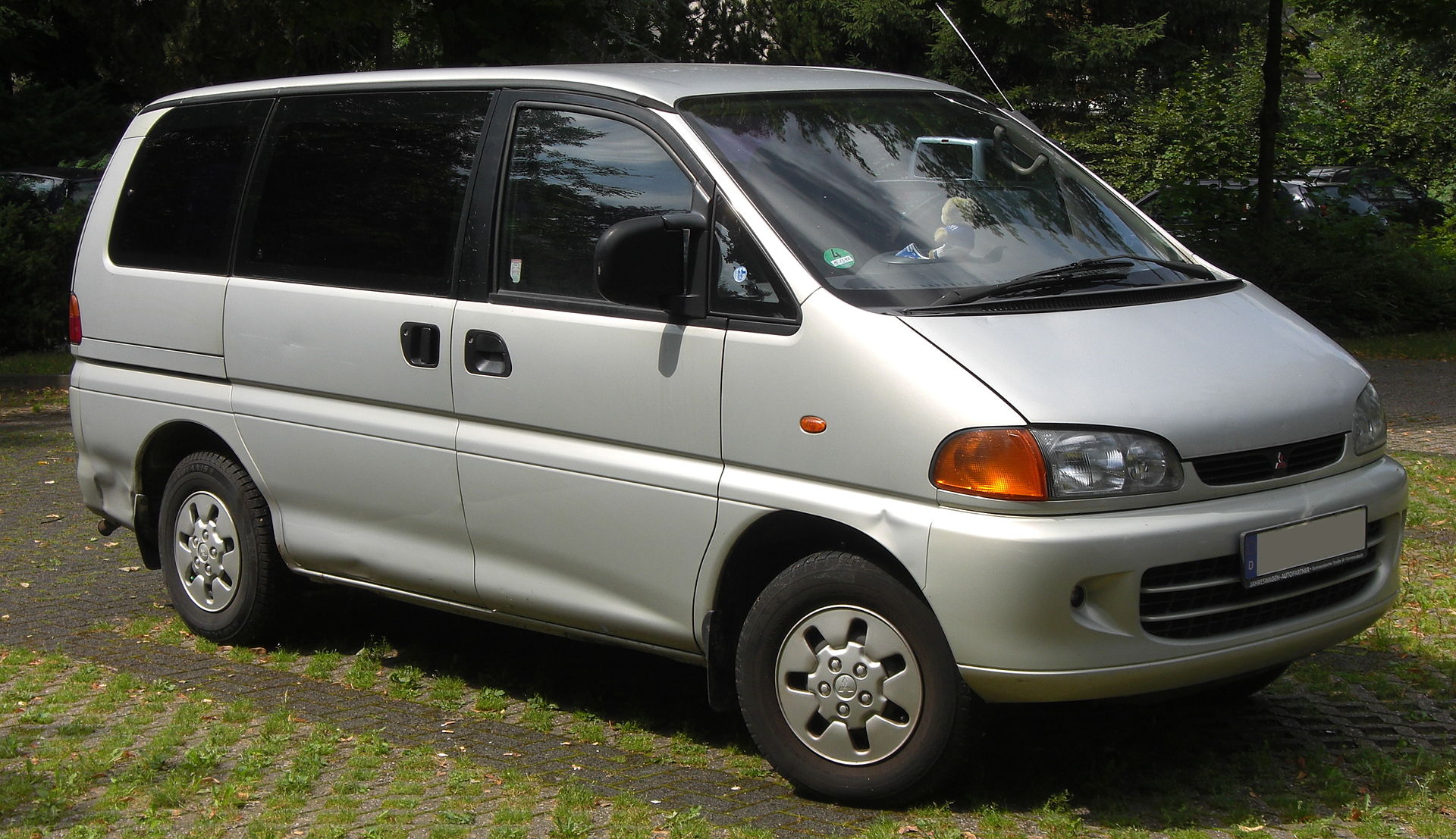 MITSUBISHI L 400 / SPACE GEAR автобус (PD_W, PC_W, PA_V, PB_V)