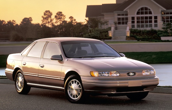 FORD USA TAURUS (P5_)
