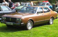 NISSAN DATSUN 180 B седан (PL810)