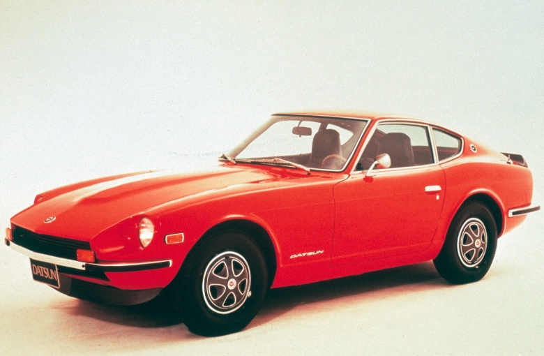 NISSAN SKYLINE купе (C210)