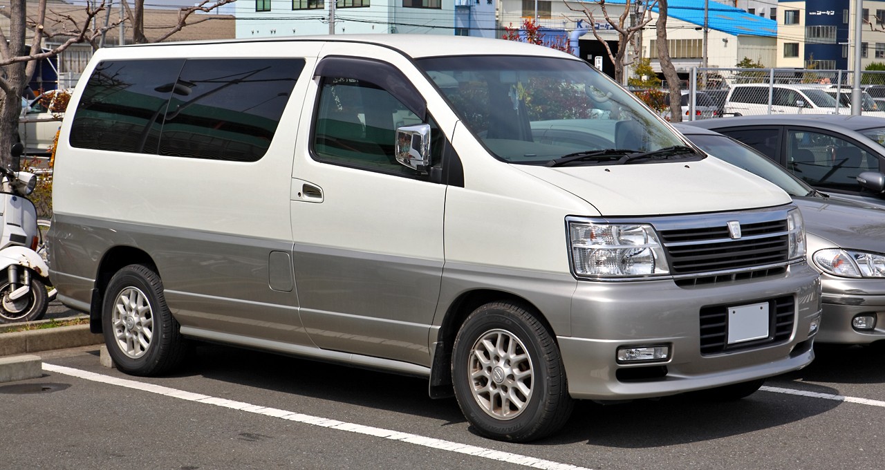 NISSAN ELGRAND (E50)