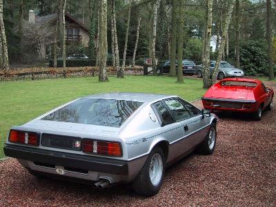 LOTUS ESPRIT S2