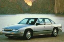 BUICK REGAL седан