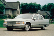 CADILLAC FLEETWOOD