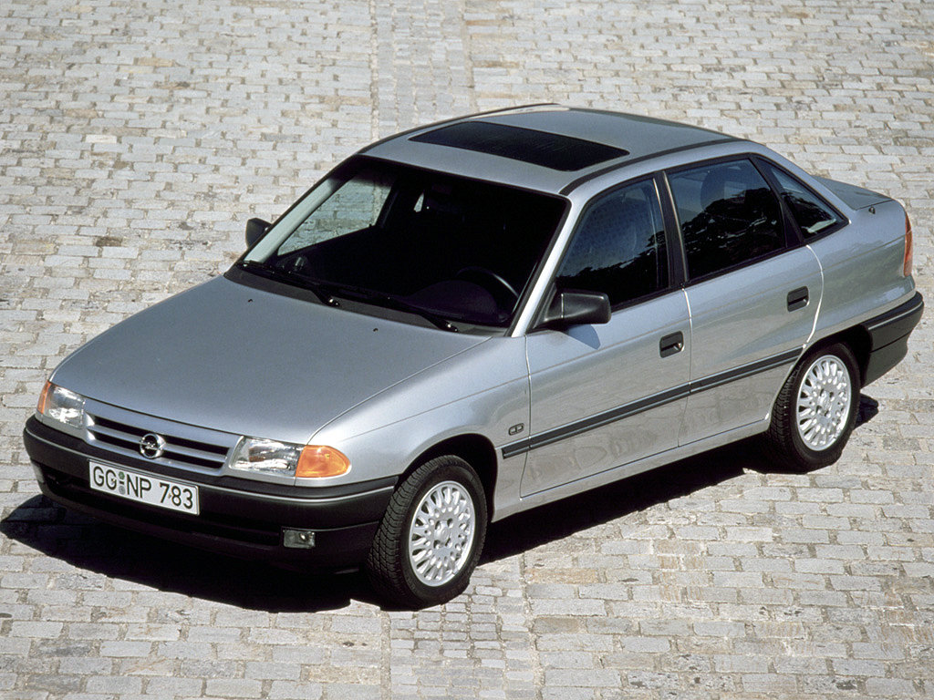 OPEL ASTRA F CLASSIC седан