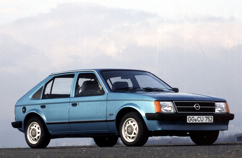 OPEL KADETT D (31_-34_, 41_-44_)