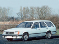 OPEL COMMODORE C универсал (61)