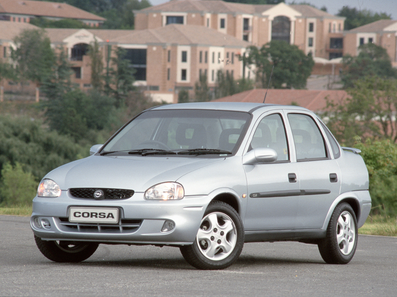 OPEL CORSA CLASSIC седан