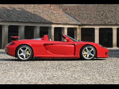 PORSCHE CARRERA GT