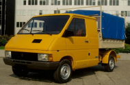 RENAULT TRAFIC грузовой (P6)