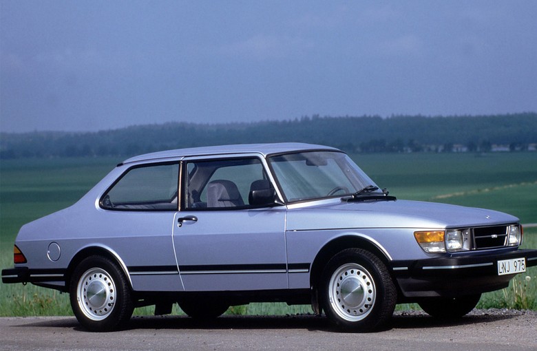 SAAB 90 седан